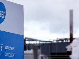 Las vacunas estarán disponibles para las categorías más expuestas a las complicaciones del coronavirus, como los mayores de edad y los pacientes con enfermedades crónicas. AP / O. Matthys