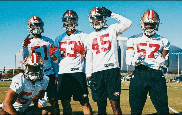 Pese a estar fuera de sus instalaciones, los jugadores del equipo californiano se muestran optimistas. TWITTER/@49ers