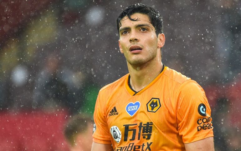 El conjunto de los Wolves ya piensa en un sustituto del ''Lobo Mexicano'', para el resto de la temporada. EFE / ARCHIVO