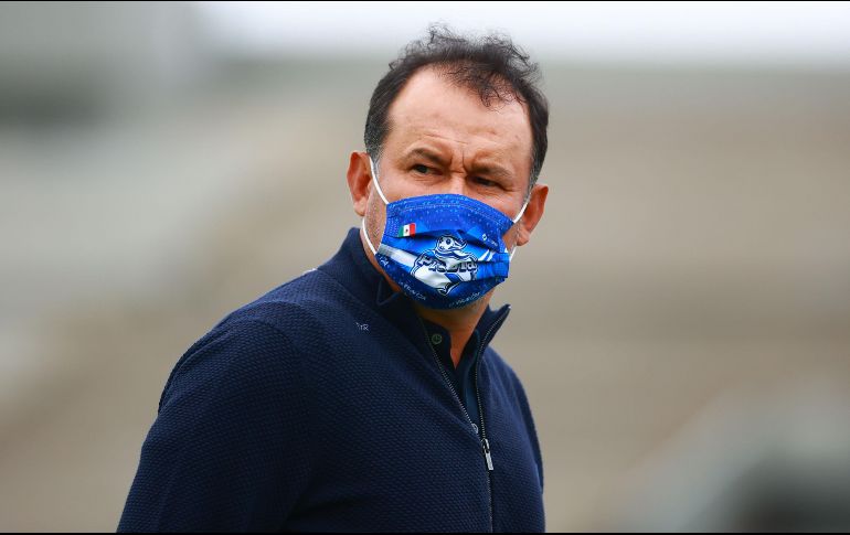 ''Agradecemos a él y a su Cuerpo Técnico el compromiso y trabajo demostrado hacia la institución durante todo este tiempo, y les deseamos éxito en sus futuros proyectos'', dice el texto dado a conocer en sus redes sociales. IMAGO7