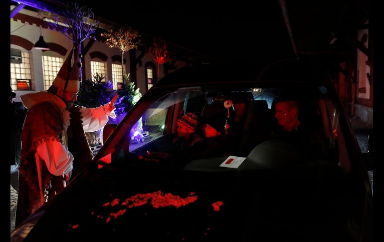 Los coches primero condujeron hasta el 