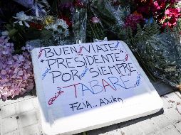 Miles de uruguayos han expresado su pesar por la muerte de Vázquez. EFE / F. Anfitti