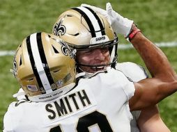 SE ESTRENA. Taysom Hill completó sus primeros pases de anotación como mariscal de campo en la NFL. AP • J. Bazemore