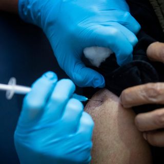 Coronavirus: Primeras 125 mil vacunas en México serán para personal de salud