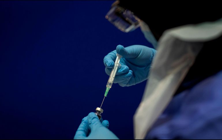 El índice de eficacia es del 95% en general y del 94% entre mayores de 65 años (población de riesgo), y por lo tanto es muy superior al 50% que exige la FDA para aprobar candidatas a vacunas contra el coronavirus COVID-19. AFP / V. Jones