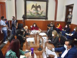 La diputada presidenta de la comisión, Mirza Flores Gómez, refirió que lo que aprueben aún deberá pasar por otras comisiones. ESPECIAL /