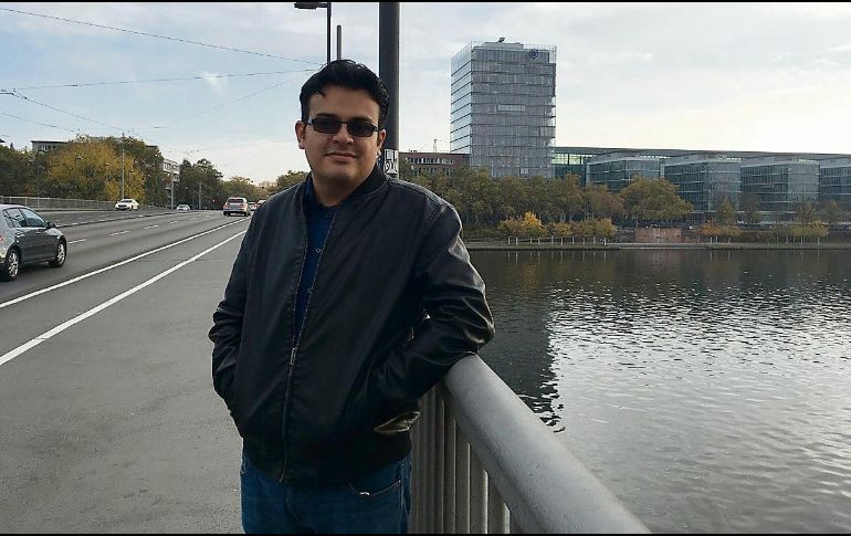 NARRADOR. Eduardo Sangarcía es tapatío y es licenciado en Letras Hispánicas por la UdeG. CORTESÍA