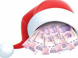 El aguinaldo en México equivale por lo menos a 15 días de salario y debe pagarse antes del 20 de diciembre. ESPECIAL