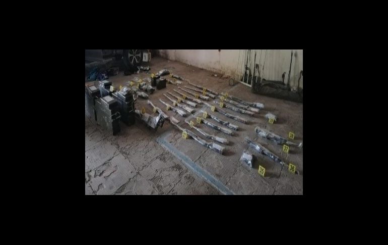 Desde la bodega, dos sujetos se enfrentaron con agentes de la Guardia Nacional. ESPECIAL