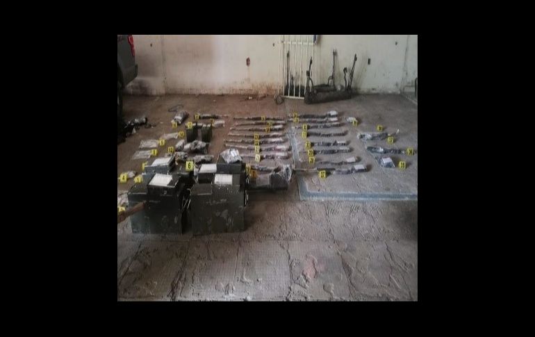 Desde la bodega, dos sujetos se enfrentaron con agentes de la Guardia Nacional. ESPECIAL