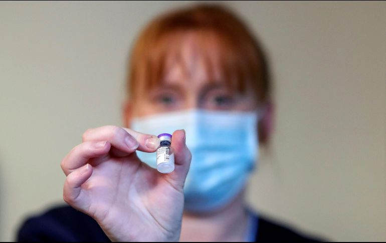 Hasta el momento, Pfizer ha acordado con EU el suministro de 100 millones de dosis de su vacuna durante lo que queda de año y los primeros meses de 2021, a cambio de mil 950 millones de dólares. AFP / R. Cheyne