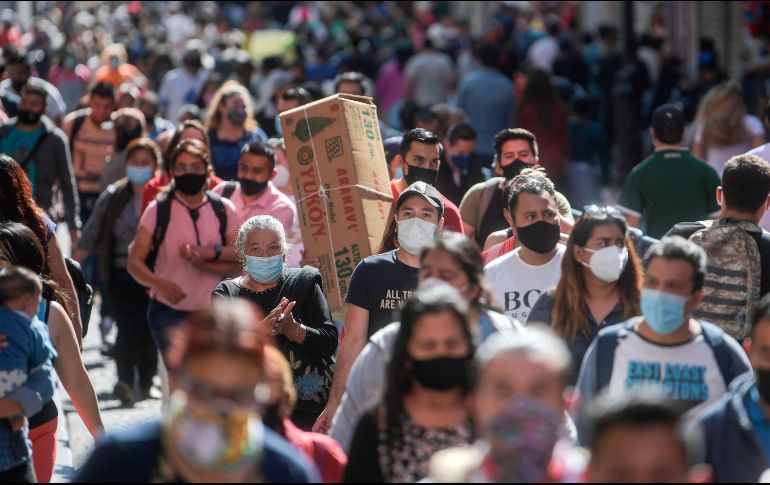AMLO reafirma su confianza en la gente porque cuando se han hecho llamados a que nos cuidemos siempre ha habido respuesta en general. AFP / P. Pardo