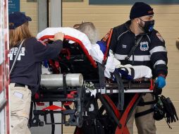 Más de 109 mil personas están actualmente hospitalizadas por COVID-19 en Estados Unidos. EFE/J. Lane