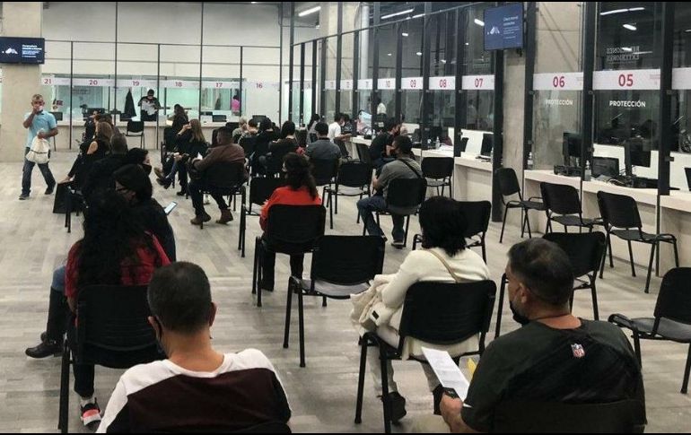 Apenas el pasado 7 de diciembre, la SRE inauguró las nuevas oficinas de su delegación, que se ubican en un centro comercial de Zapopan. TWITTER@SRE_mx