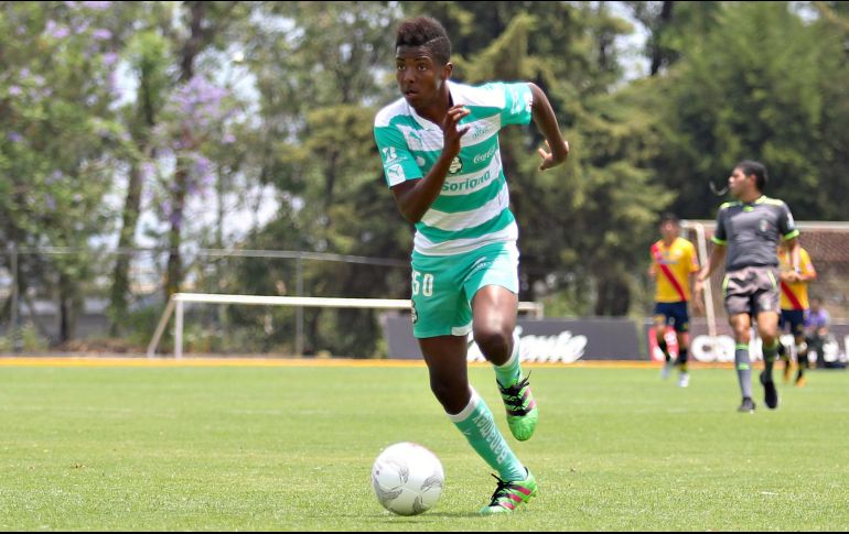 El futbolista pertenece oficialmente a Grupo Orlegi, propietario de Santos y Atlas, es por eso que se abre esa posibilidad. IMAGO7