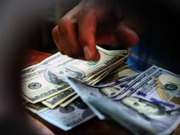 El peso alcanzó su mejor nivel sobre el billete verde desde el martes de la semana pasada. EL INFORMADOR/ARCHIVO