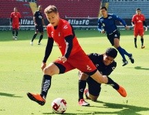 El juego se llevó a cabo en dos tiempos de 45 minutos cada uno, y terminó con empate de 1-1. Por Atlas anotó el argentino Julio Furch. ESPECIAL / atlasfc.com.mx