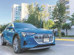 Por su autonomía eléctrica el e-tron puede otorgarnos hasta 400 (y un poco más) kilómetros para un alcance citadino, principalmente. EL INFORMADOR/A. Lozoya