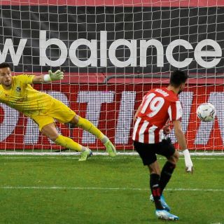 Athletic de Bilbao supera al Huesca