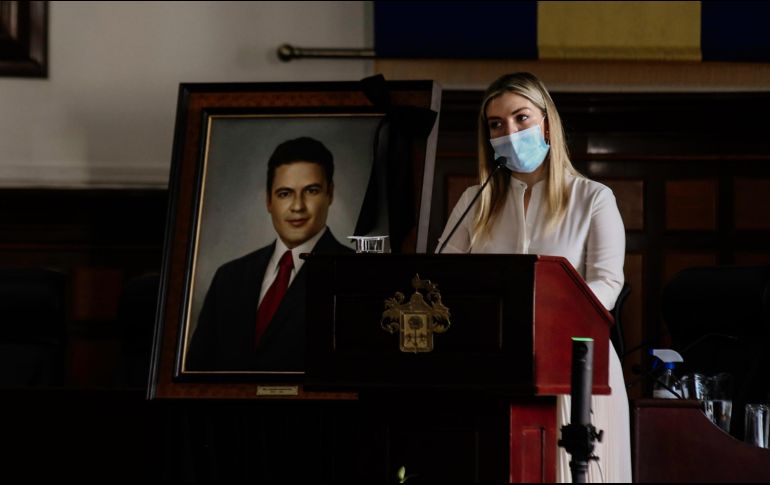 La esposa de Aristóteles Sandoval, Lorena Jassibe, llamó a los jaliscienses a permanecer unidos y “hacer del amor nuestra guía”, pues “es lo que Jorge hubiera querido”. EL INFORMADOR/G. Gallo