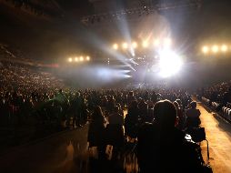 Aspecto del concierto del cantante Raphael anoche en el Wizink Center de Madrid. El centro aseguró este domingoque se cumplieron todas las medidas exigidas para la celebración del evento. EFE/K. Huesca