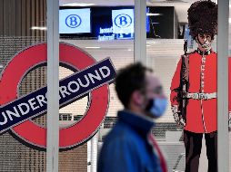 Reiteran la necesidad de mantener medidas como el distanciamiento físico, el uso de mascarilla, el lavado frecuente de manos y el evitar lugares concurridos y mal ventilados. AFP / J. Thys