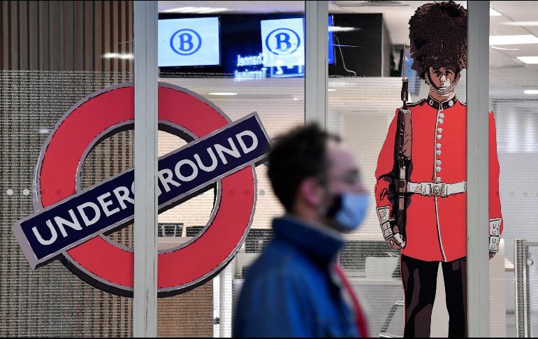 Reiteran la necesidad de mantener medidas como el distanciamiento físico, el uso de mascarilla, el lavado frecuente de manos y el evitar lugares concurridos y mal ventilados. AFP / J. Thys