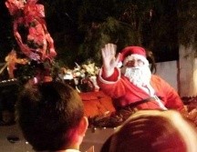 Vecinos de Zapopan organizan desfile para “salvar” la Navidad