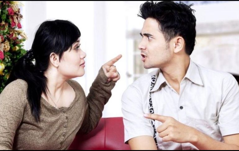 Recuerda: los virólogos afirman que los gritos aumentan las posibilidades de propagar el coronavirus. Otra buena razón para que la conversación sea tranquila.  GETTY IMAGES