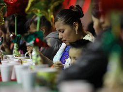 El nuevo “botón navideño” que aplicará del 25 de diciembre al 10 de enero establece reglas para las actividades sociales en domicilios particulares. NTX/ARCHIVO