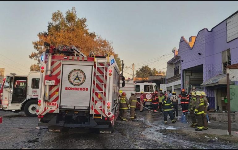 Una persona habría resultado lesionada a causa del fuego. ESPECIAL