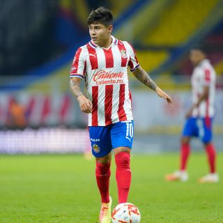 ¿Por qué Chivas no ha podido vender a Eduardo "Chofis" López?