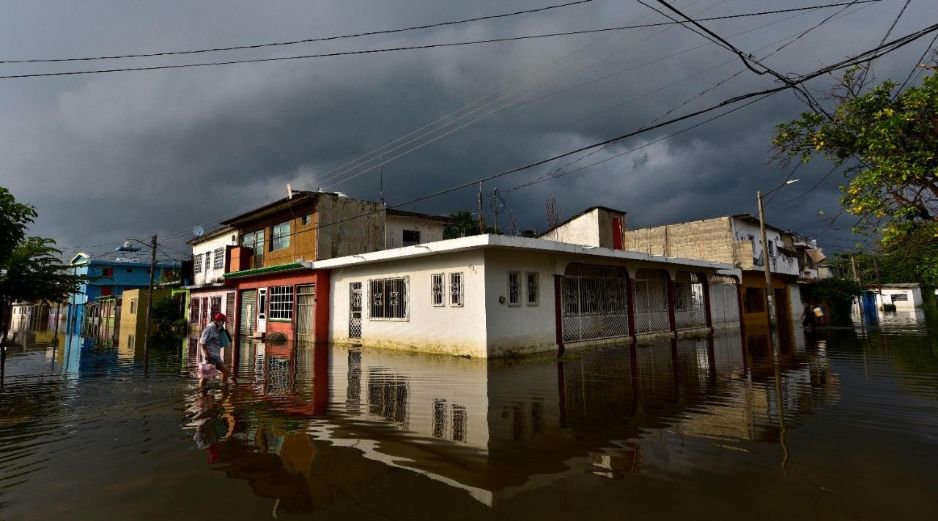 López Obrador culpó del desastre en Tabasco a gobiernos anteriores que no desazolvaron los cauces que corren en esa Entidad. EL INFORMADOR/ARCHIVO