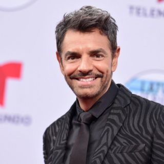 Eugenio Derbez bromea y comparte video "tocándose"