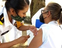 De la delegación del IMSS en Jalisco, 16 profesionales de la salud viajaron a Ciudad de México para colaborar en la campaña de vacunación contra el COVID-19. ESPECIAL/IMSS Jalisco