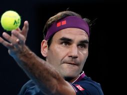 La decisión de retrasar su regreso ocurre después que habló con sus entrenadores Severin Luthi e Ivan Ljubicic, así como al preparador físico Pierre Paganini. AP