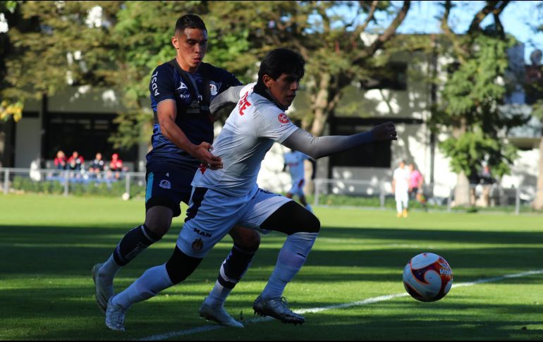 Chivas se declara listo, con ciertas dudas, para el arranque del Torneo Guard1anes 2021, el próximo viernes 8 de enero ante el Puebla en el Estadio Cuauhtémoc. TWITTER / @Chivas