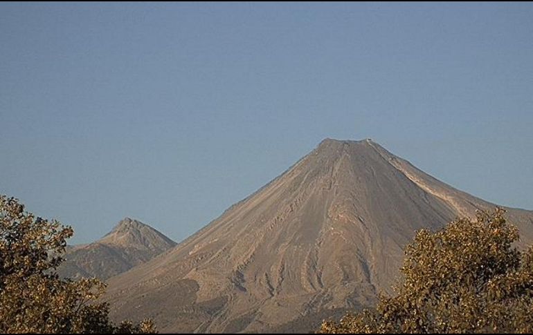 La increíble imagen del fenómeno luminoso fue captada por una de las cámaras del sitio webcamsdemexico.com ESPECIAL