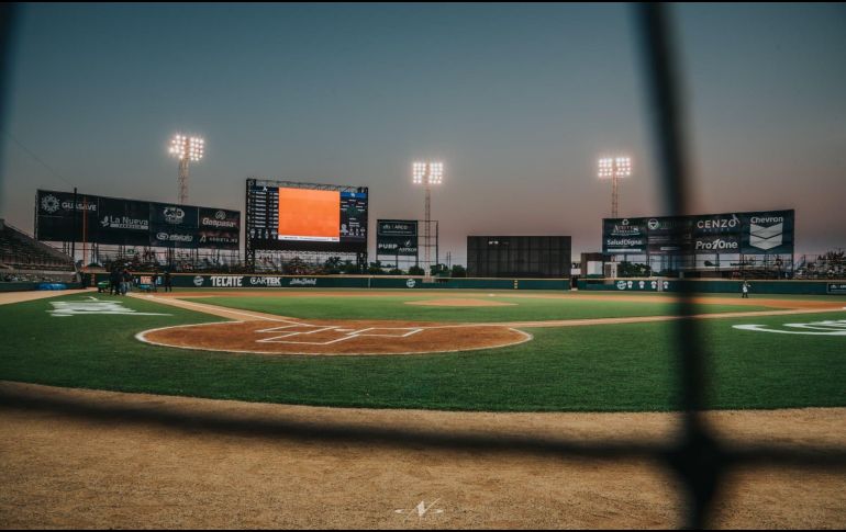 Igual que en los primeros partidos de la Temporada 2020-21, la Liga Mexicana del Pacífico volvió a violar los protocolos de sanidad en sus estadios. TWITTER / @AlgodonerosGsv
