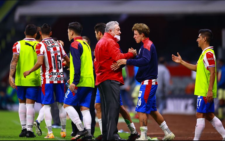 Vucetich espera seguir con buenos resultados al frente de Chivas. Imago7