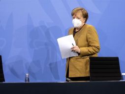 La canciller alemana, Angela Merkel, durante una conferencia de prensa para anunciar las nuevas restricciones en el país. EFE/A. Gora