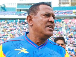 Exhibió a Herrera, diciendo que la imagen de Santiago Solari es mucho mejor que la del exentrenador. Imago7 / ARCHIVO