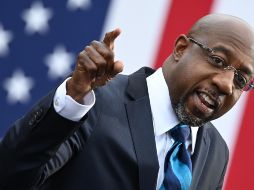 Warnock, de 51 años, entró en la historia al convertirse en el tercer afroestadounidense en ganar un escaño senatorial en el sur del país. AFP / ARCHIVO