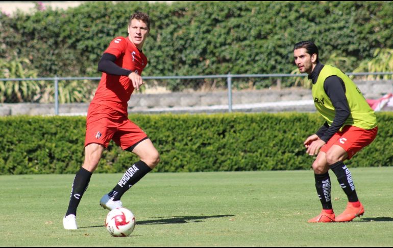 El refuerzo argentino Julio Furch se lesionó en el último partido de pretemporada ante Leones Negros. TWITTER / @atlasfc