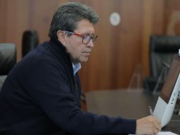 A través de Twitter, Monreal condenó la violencia 