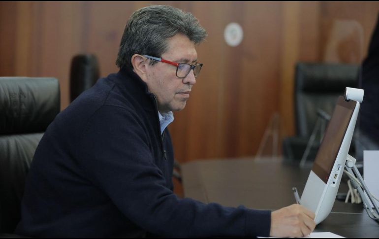 A través de Twitter, Monreal condenó la violencia 