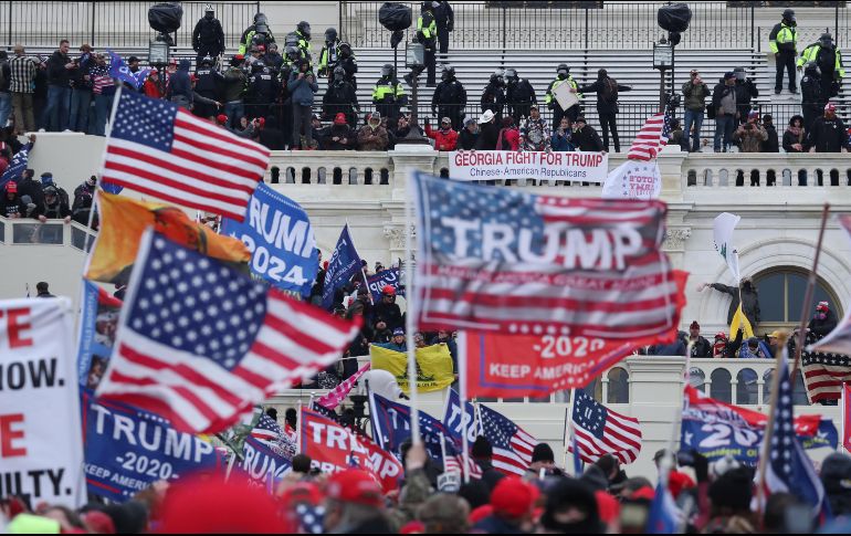 Trump justificó en un tuit el asalto al Capitolio por parte de sus seguidores. EFE/EPA/M. Reynolds