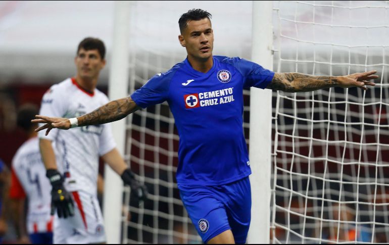 Días después de la lesión del delantero y refuerzo ''estrella'' del Atlas, Julio Furch, las negociaciones entre los Zorros y la Máquina de Cruz Azul se apresuraron para cerrar al argentino. IMAGO7