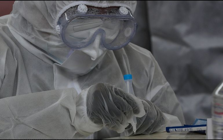 SECUELAS. Algunos de los efectos podrían ser crónicos, por lo que se plantea un plan de segumiento a seis, nueve y 18 meses en los participantes del estudio. EFE