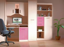 ERGONÓMICO. La silla adecuada permite una mejor postura y aprovechamiento de las clases en casa.